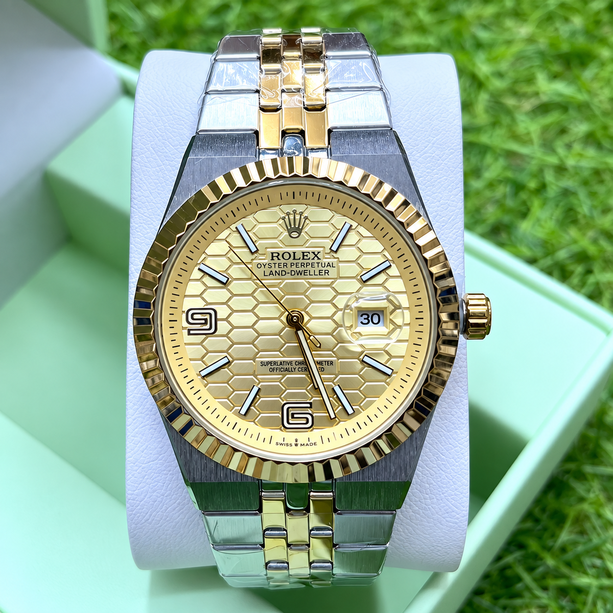 Rolex Date-Just Men's Fluted Bezel Watch with Textured Dial and Metal Bracelet