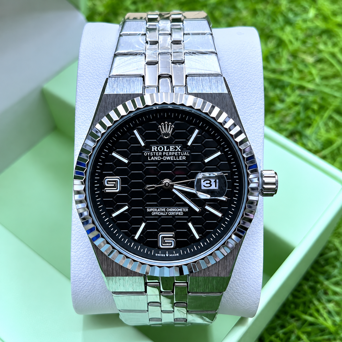 Rolex Date-Just Men's Fluted Bezel Watch with Textured Dial and Metal Bracelet