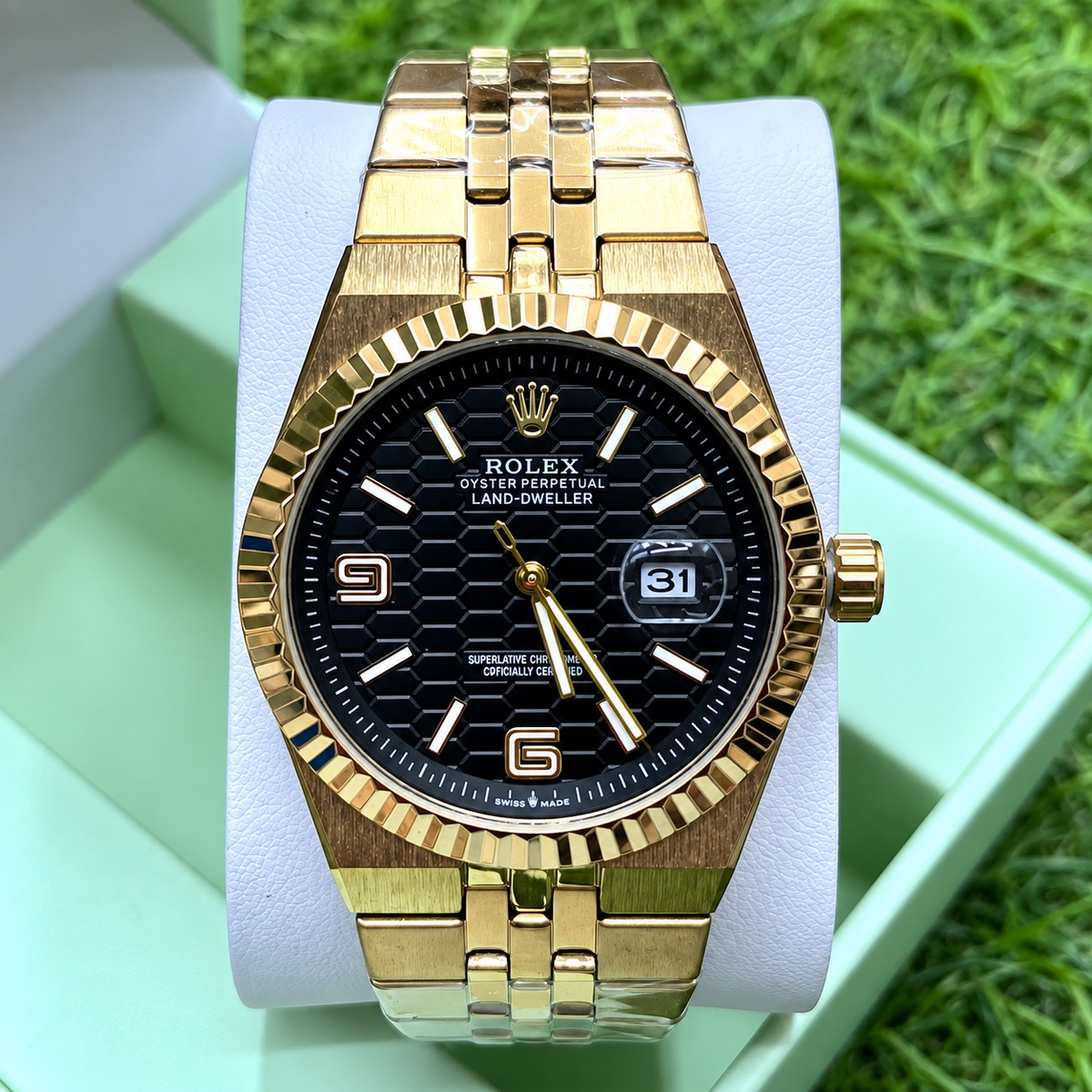 Rolex Date-Just Men's Fluted Bezel Watch with Textured Dial and Metal Bracelet