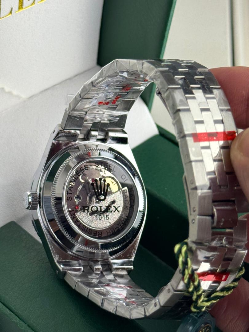 Rolex Oyster Perpetual Land-Dweller White Honeycomb Dial Full Stainless Steel Automatic Watch with Silver Jubilee Bracelet