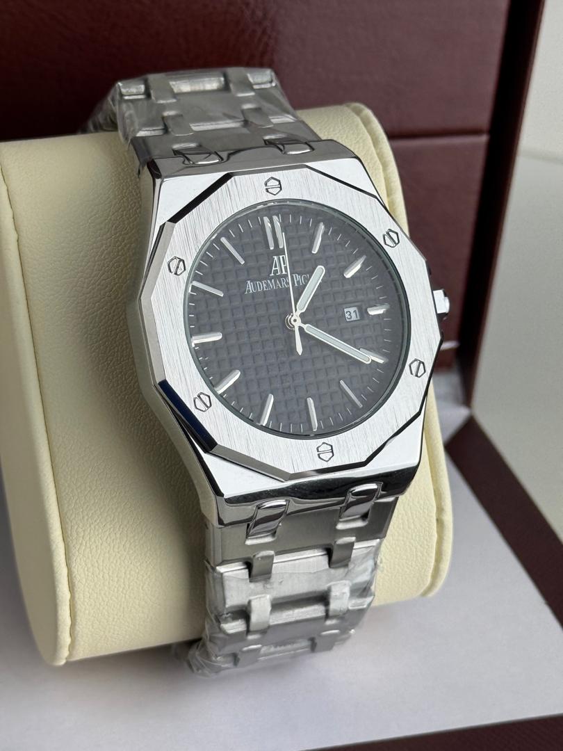 Stylo Royal Series Luxury Octagonal Watch – Stainless Steel