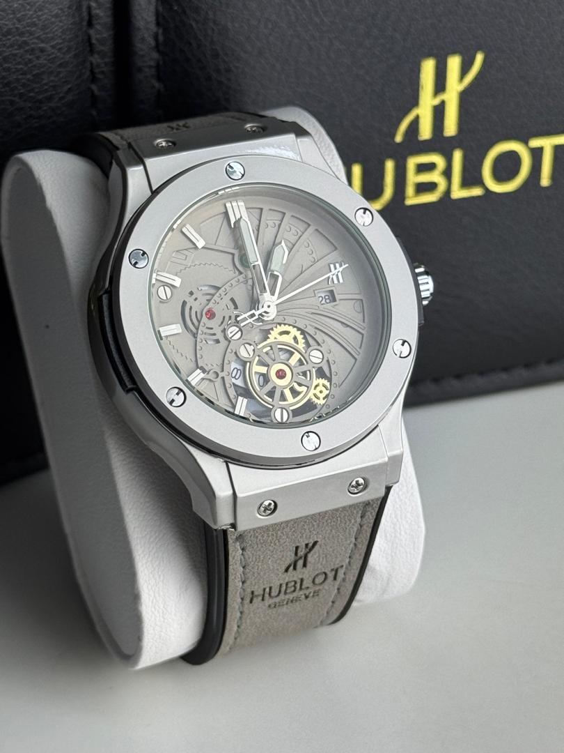 Hublot Big Bang Battery Watch for Men – Premium Luxury Timepiece
