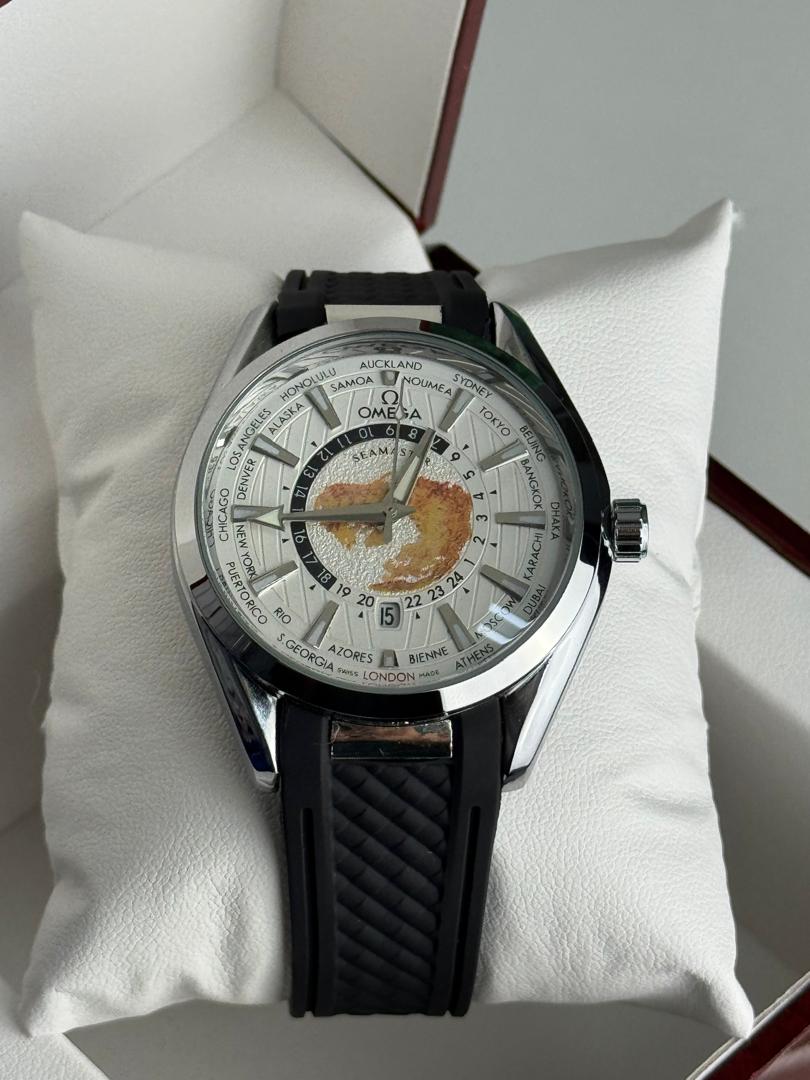 Omega Sea Master With Date Watch For Men